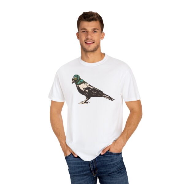 Mrs Raven Relaxed Fit Unisex Tee - Image 4