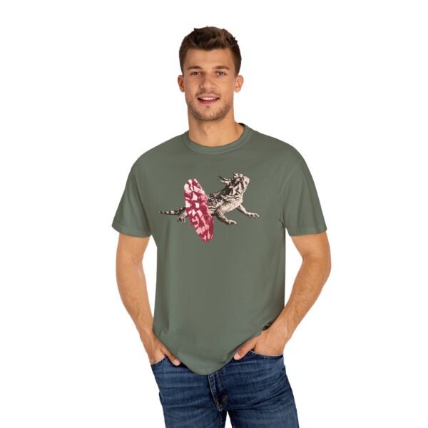 Dancing Horned Lizard Relaxed Fit T-Shirt, Whimsical Animal Graphic Tee, Playful T-Shirt for Nature Lovers, Casual Cotton Wear, Eco-Friendly - Image 11