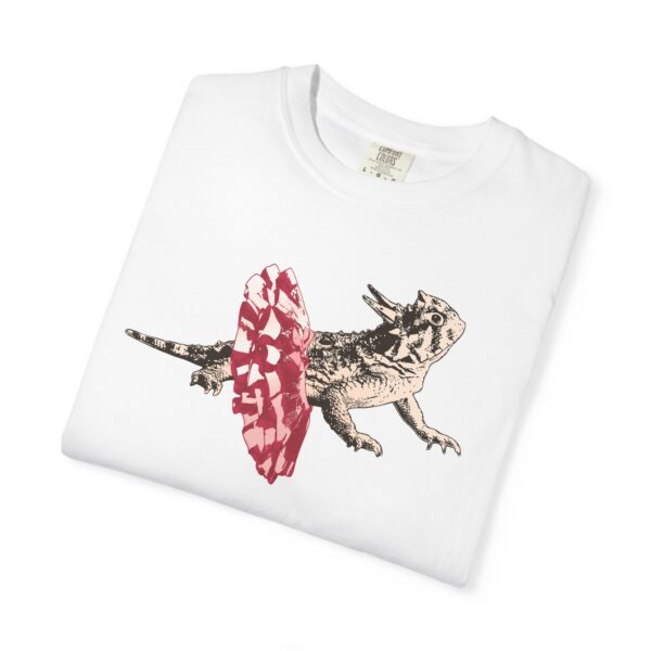 Dancing Horned Lizard Relaxed Fit T-Shirt, Whimsical Animal Graphic Tee, Playful T-Shirt for Nature Lovers, Casual Cotton Wear, Eco-Friendly - Image 3