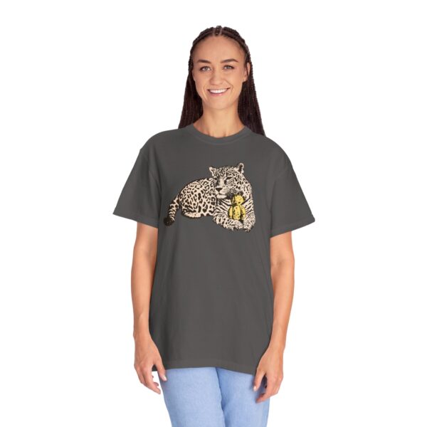 Snuggly Jaguar Mediumweight T-Shirt - Image 23