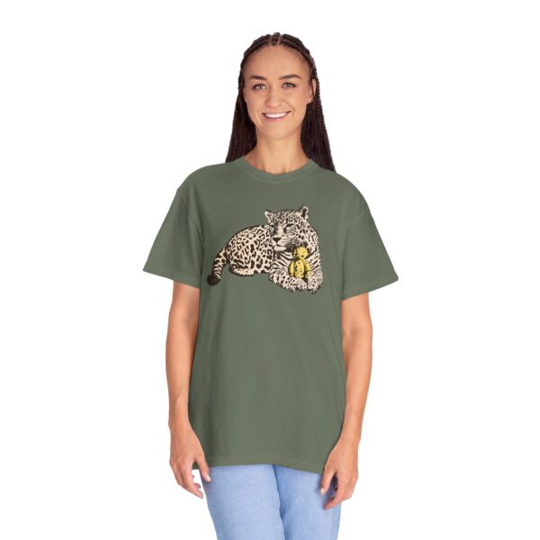 Snuggly Jaguar Mediumweight T-Shirt - Image 18
