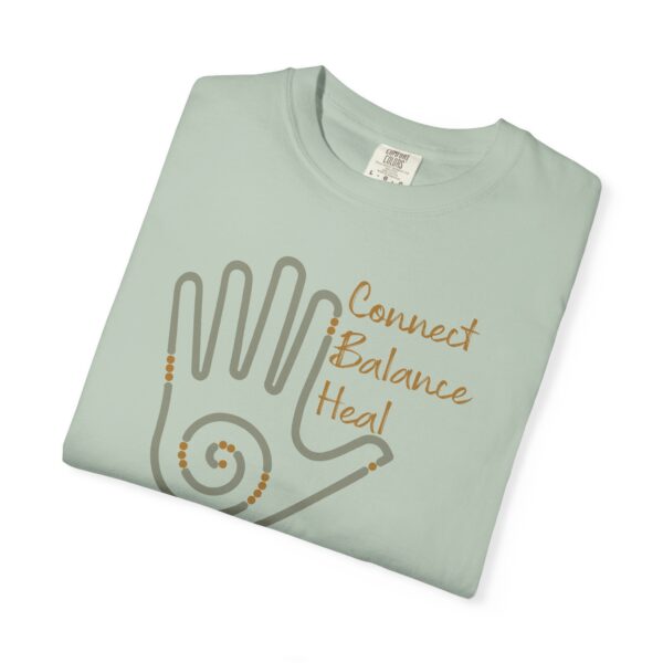 Connect, Balance, Heal - Reiki Hand Heavyweight T-Shirt - Image 12
