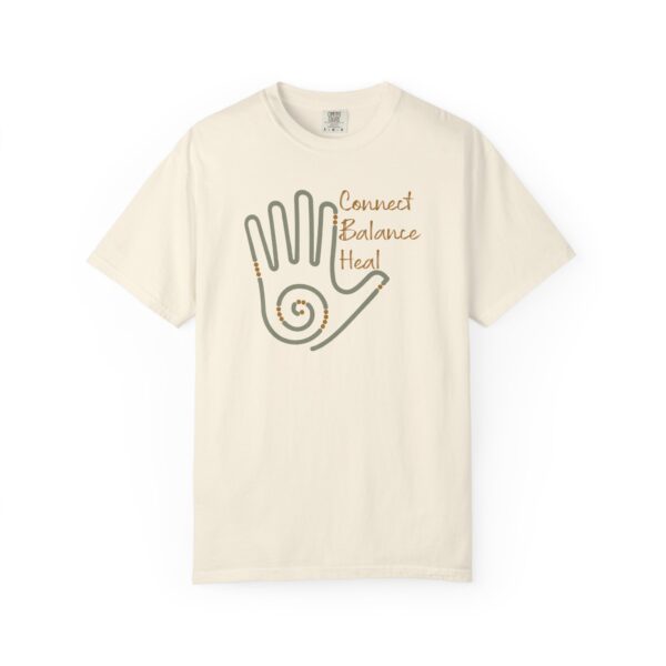 Connect, Balance, Heal - Reiki Hand Heavyweight T-Shirt - Image 7