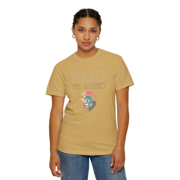 Trust the Journey Heavyweight T-Shirt - Floral Text - Image 23