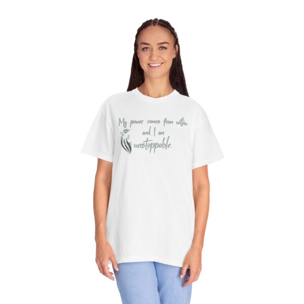 I am Unstoppable Heavyweight T-Shirt - Floral Text - Image 19