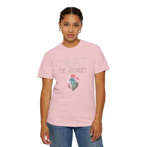 Trust the Journey Heavyweight T-Shirt - Floral Text - Image 6