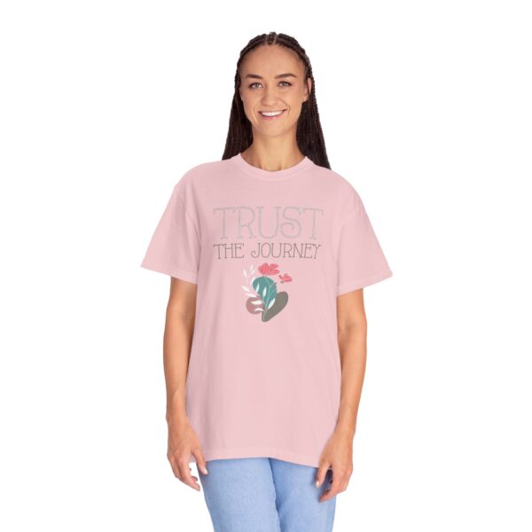 Trust the Journey Heavyweight T-Shirt - Floral Text - Image 5